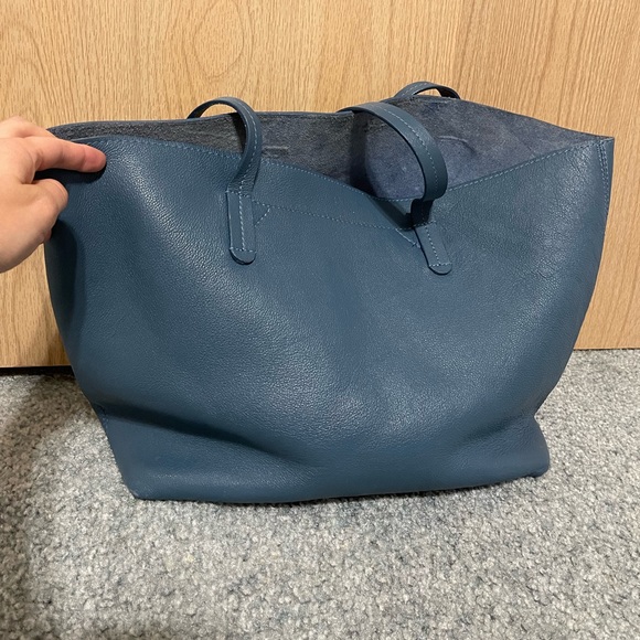 •Mark and Graham• Blue Tote - Picture 2 of 10